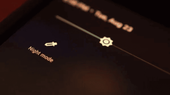 Màn hình điện thoại dễ chịu hơn trong môi trường ánh sáng yếu