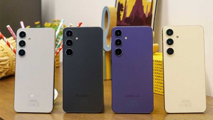 phần mềm OPPO Find X9 cũ và Samsung Galaxy S24 cũ