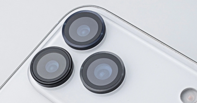Phụ kiện nên mua cho iPhone 17 Pro Max Bảo vệ Camera: Có thực sự cần thiết?