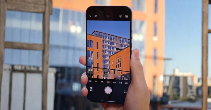 Đánh giá camera Xiaomi 17 Ultra và OnePlus 15 chụp ảnh và quay video có sắc nét?