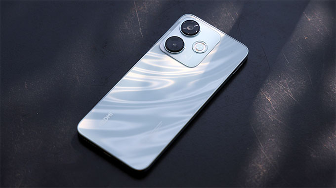 Xiaomi Redmi 13x là chiếc điện thoại đặc trưng bởi vẻ ngoài hiện đại